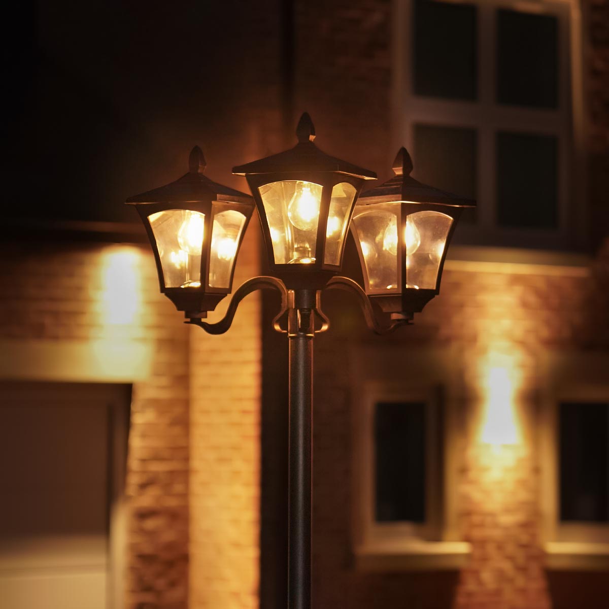 Triple Head Solar Lamp Post Filament Effect LEDs 2.1m